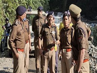 Uttarakhand : केदारनाथ में एक दुकान से मिला मांस, नेपाली मूल का व्यक्ति गिरफ्तार… केस दर्ज